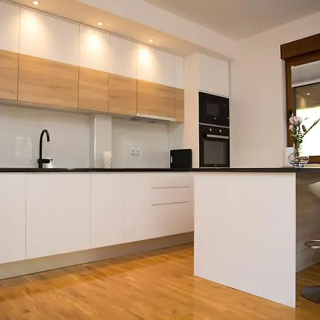 شقة Divine موستار